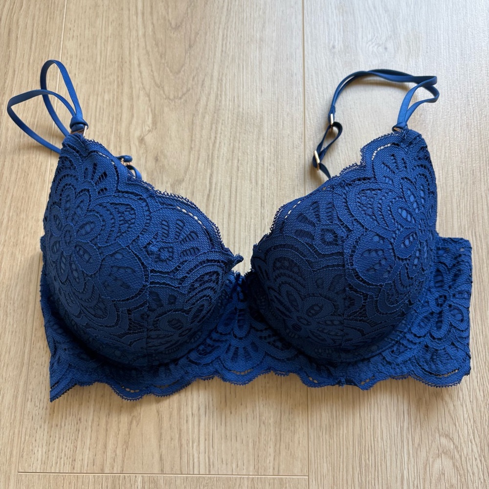 2 Aerie Push Up Bras - Picture 2 of 16